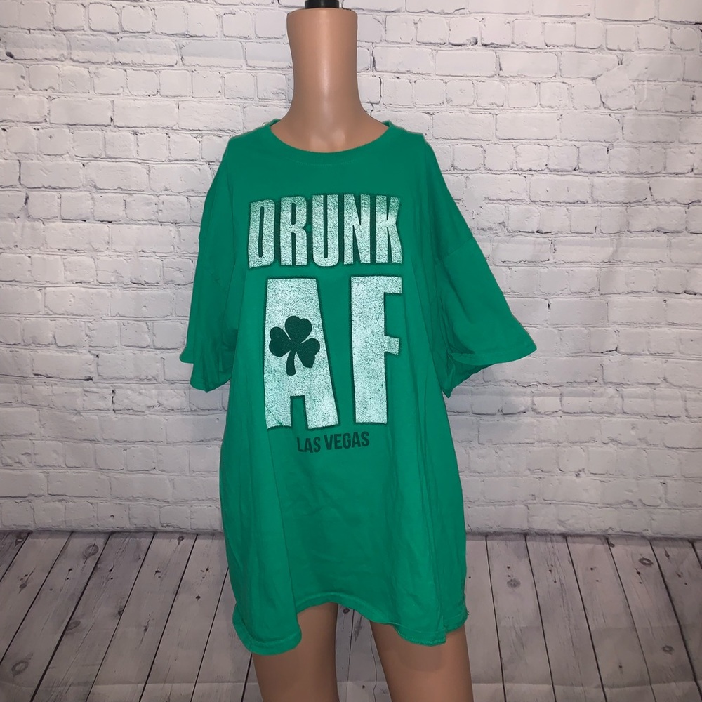 Gildan Green Saint Patricks Day Shirt size XL - Picture 1 of 7